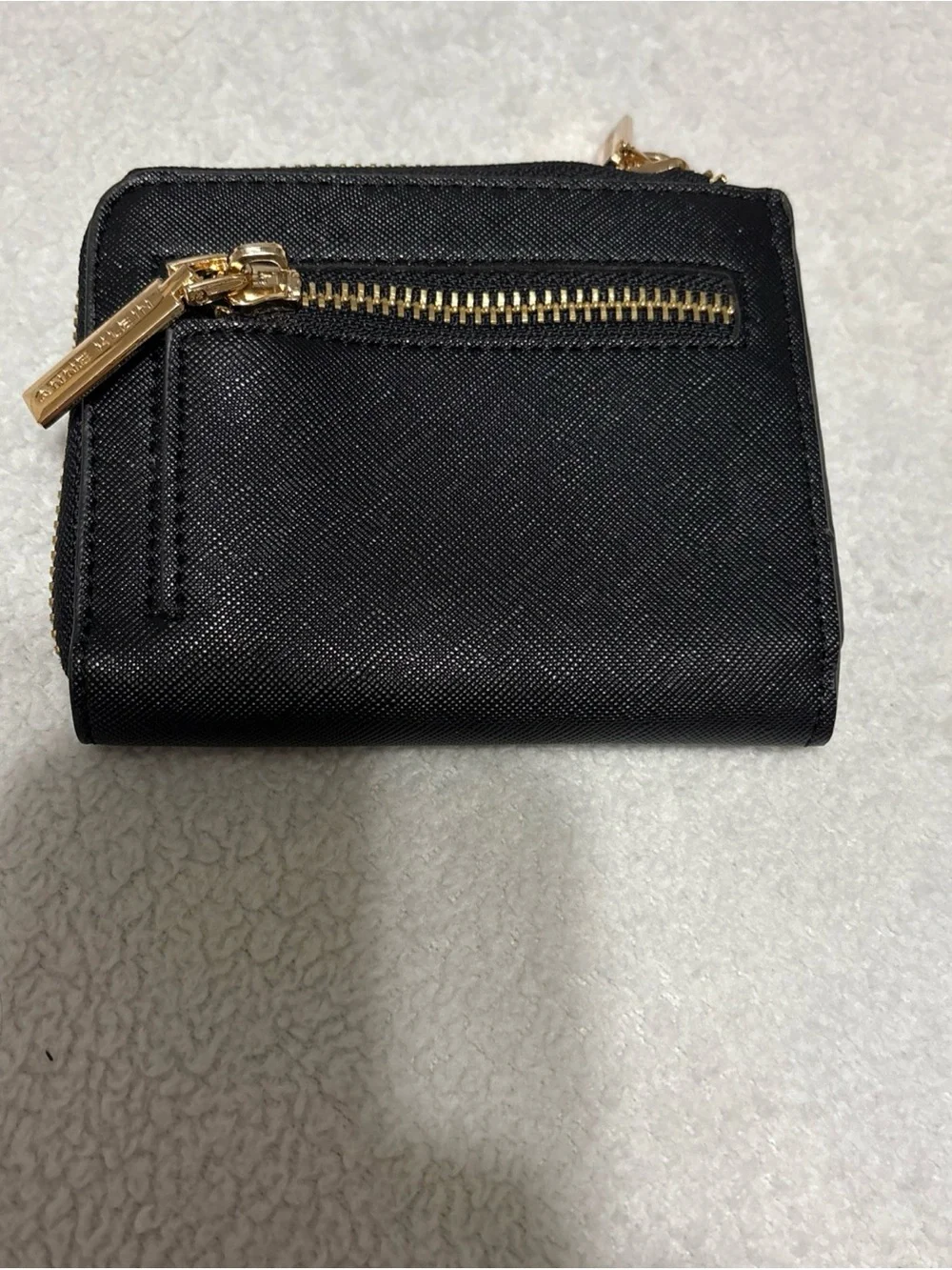 Anne Klein compact anne